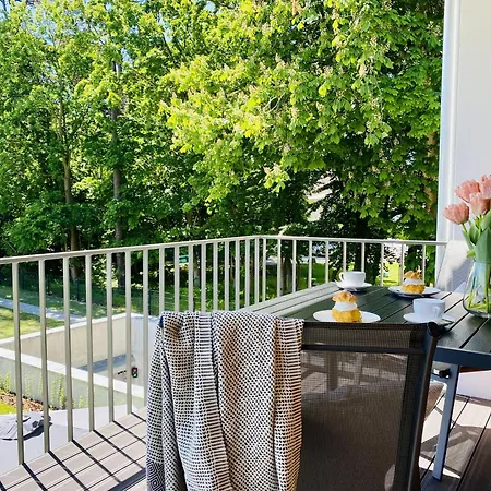 Strandlaeufer Parkvillen Carlota Und Candela * Baabe